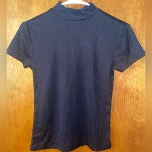 NWOT Black mock next, ribbed tee
